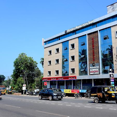 Hotel Aradhya Inn Deralakatte Mangaluru Exterior foto