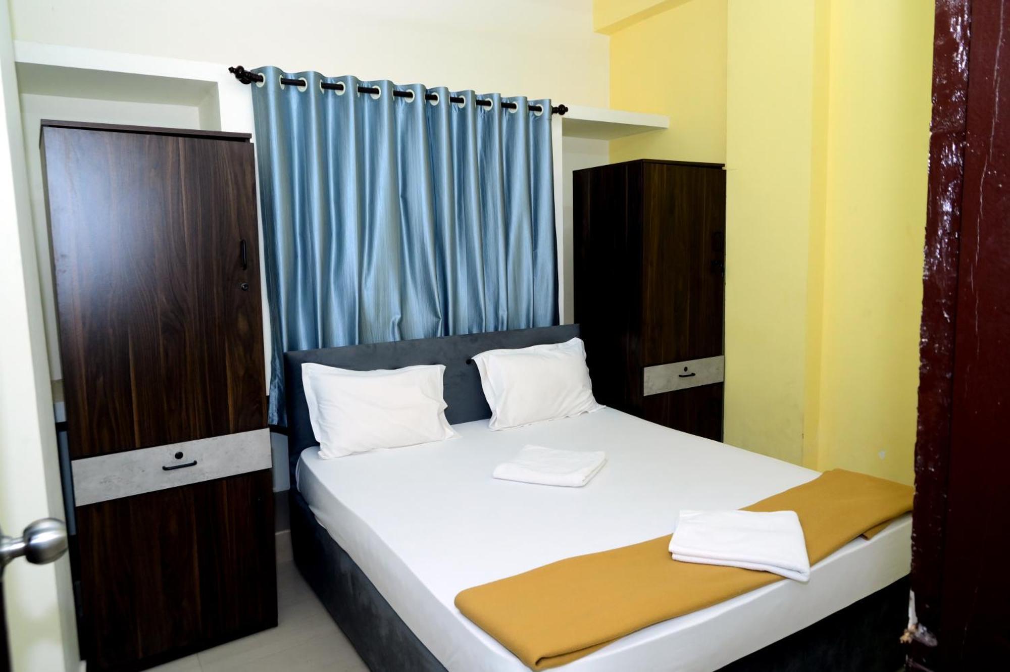 Hotel Aradhya Inn Deralakatte Mangaluru Exterior foto